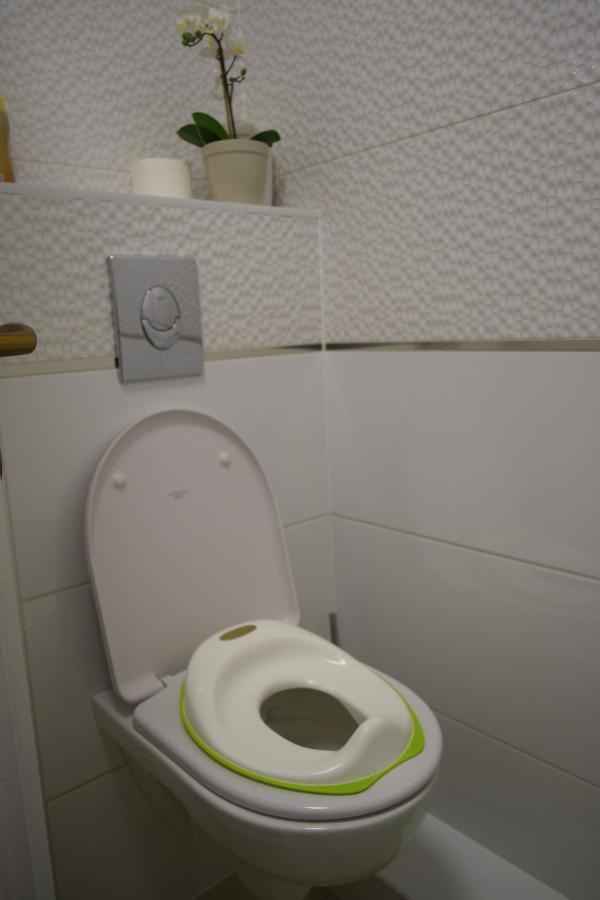 Cozy Apartment In The Downtown Győr Kültér fotó