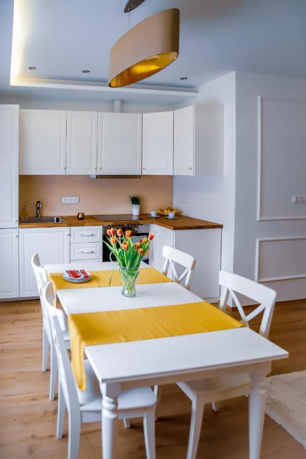 Cozy Apartment In The Downtown Győr Kültér fotó